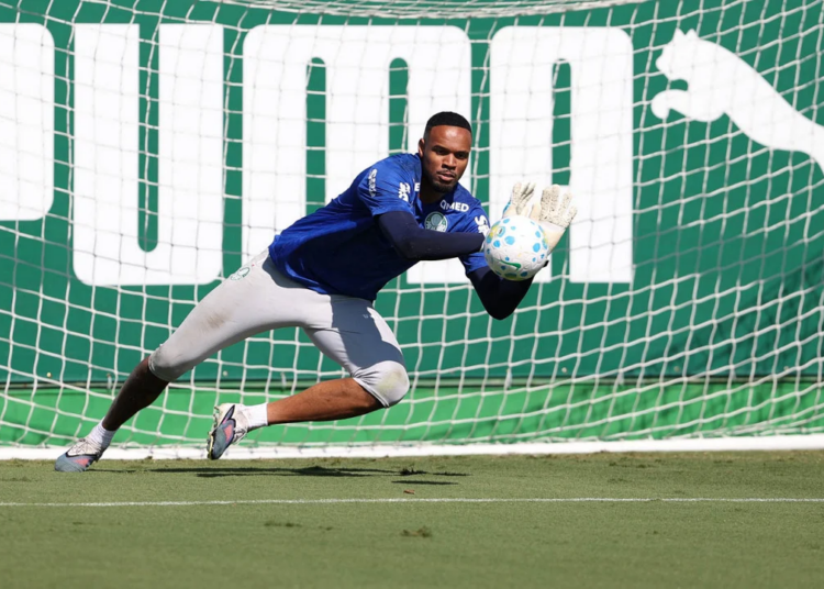 Escalação do Palmeiras: zagueiro sofre lesão antes de confronto da Copa do Brasil