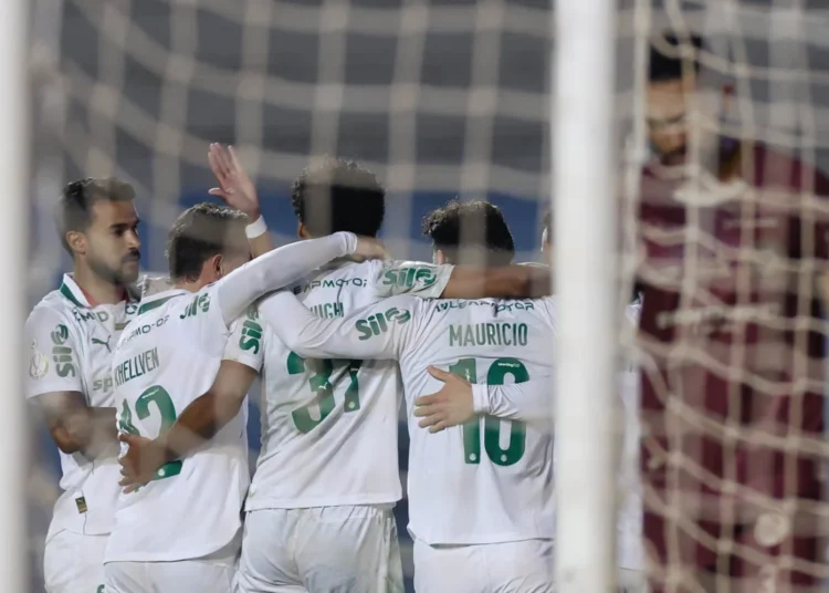 Análise: Palmeiras roda elenco, domina o Jacuipense e transforma classificação em treino de luxo