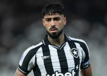 Barboza jogador do Botafogo durante partida contra o Racing