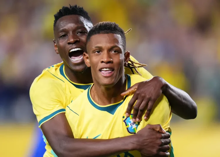 Danilo, meio-campista do Botafogo - Foto: Rich Storry/Getty Images