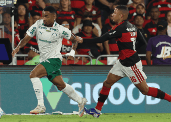 Palmeiras transforma tropeços em combustível e mantém padrão de reação na temporada